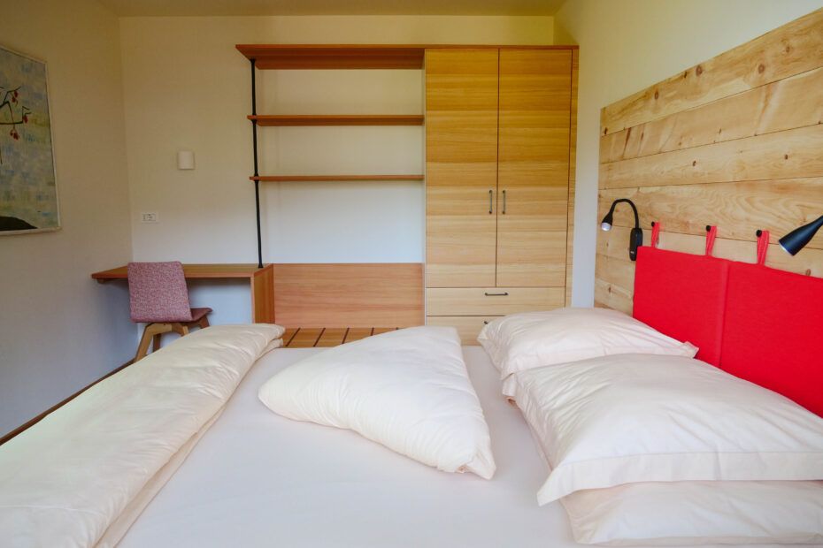 Schlafzimmer2Rot